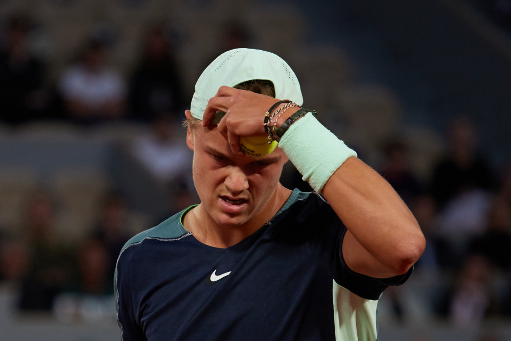 织中担任更 织中担任更